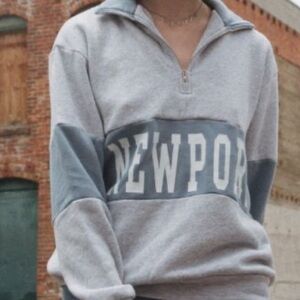 Brandy Melville Isabella Newport Crewneck Sweatshirt